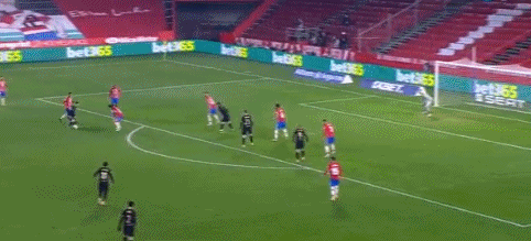 回应嘲讽，巴列卡诺主席：C罗梅西都没有抱怨过我们的更衣室