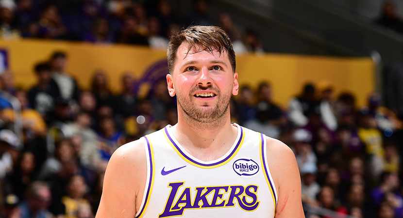 脚踝再次被晃没了