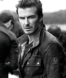 环足奖年最佳男足俱乐部候选：巴黎、切尔西、巴萨、拜仁在列